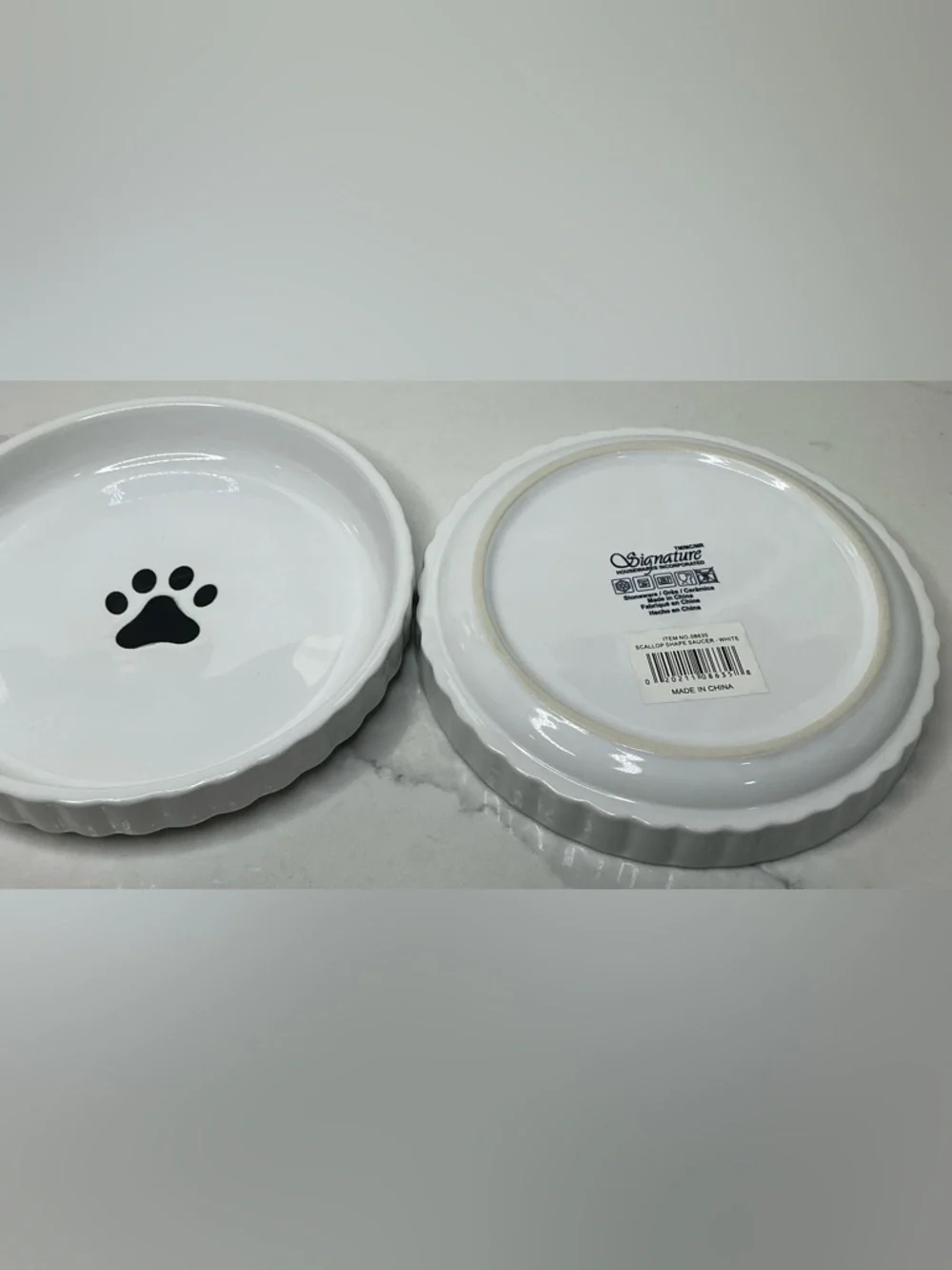 2 Signature Pet Food Tray Trends white w/ Paw Print 1” Tall Rim New